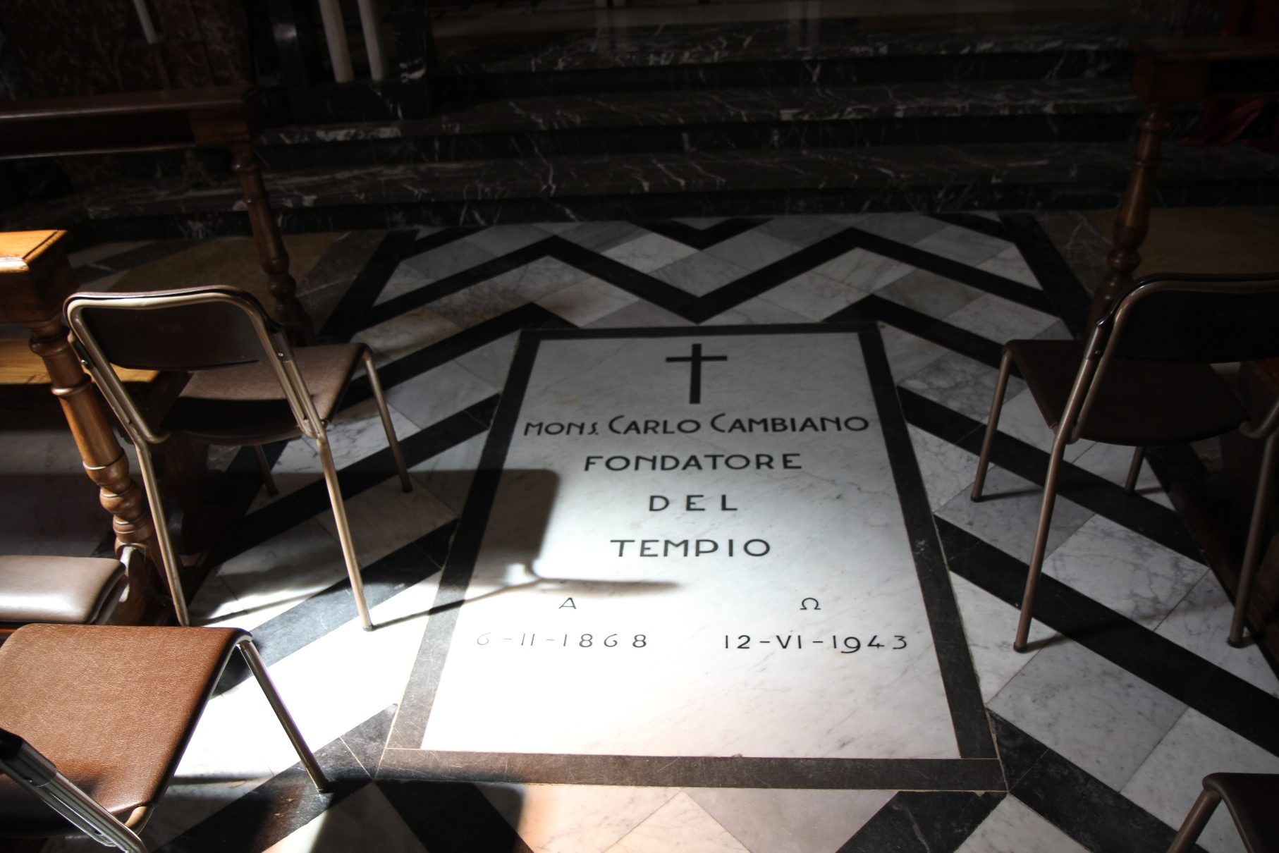Tempio Votivo dei Medici d'Italia, Duno - 04.JPG
